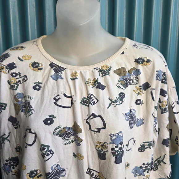 Teddy Bear Patterned White and Blue Two-Piece Set Pajamas Medium - Picture 2 of 13